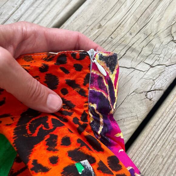 Max Mara Women's Vintage Colorful High Waisted Shorts Size 2 24" Waist - Picture 4 of 6